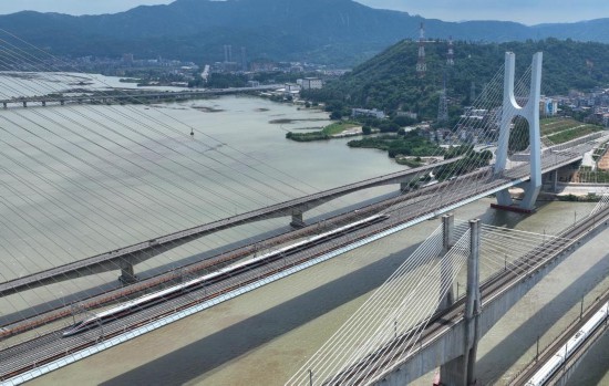 耀世官网：中国最快跨海高铁开通 为两岸融合发展添动力